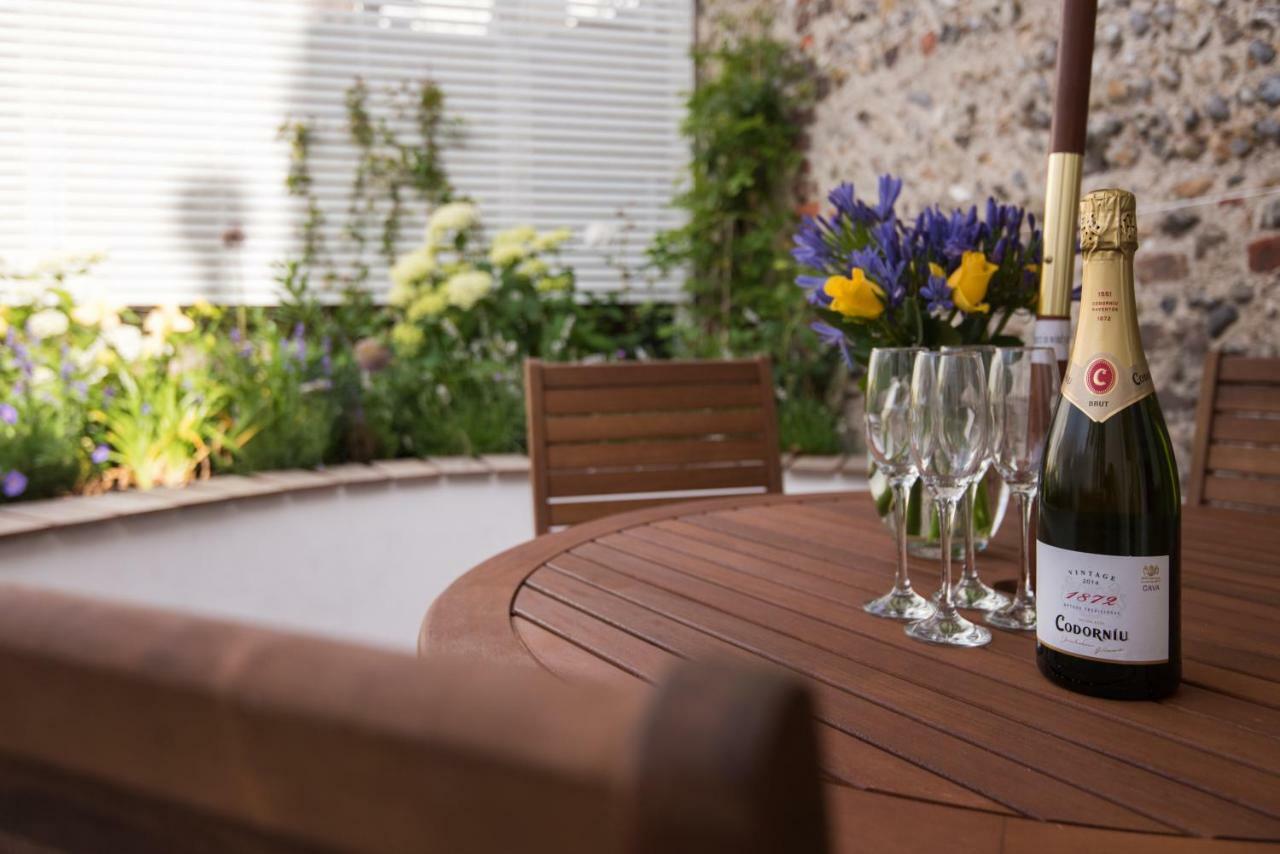 Sea Breeze Cottage With Parking By Myholidaylet Hove Extérieur photo